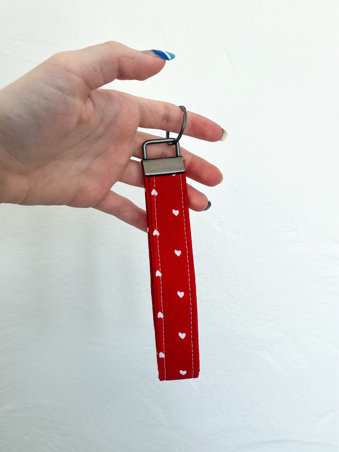 Keychain - White Hearts - Cotton