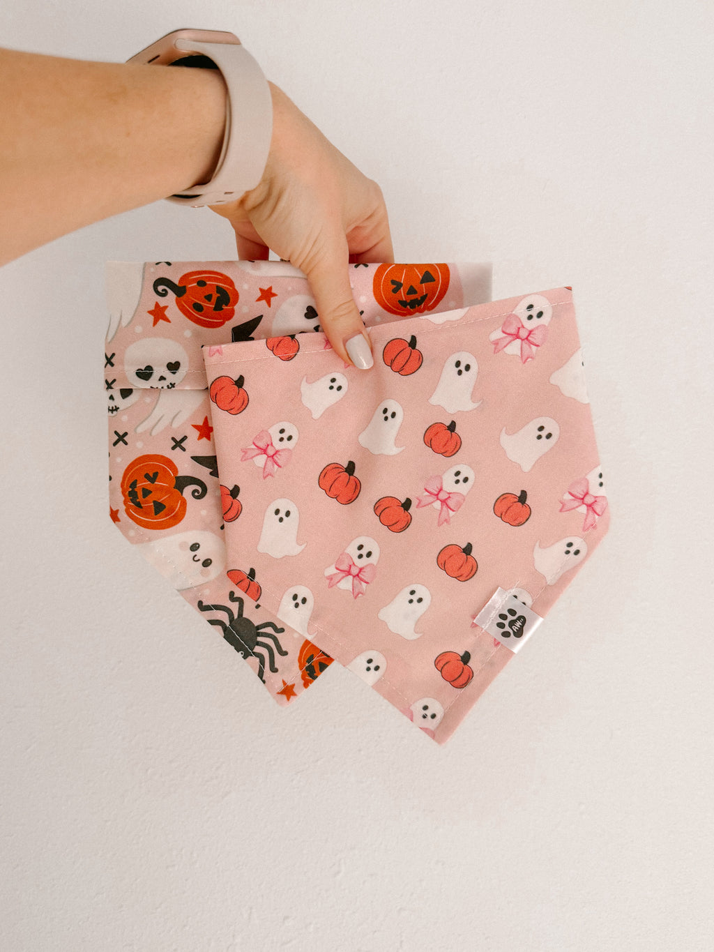 Boos & Bows