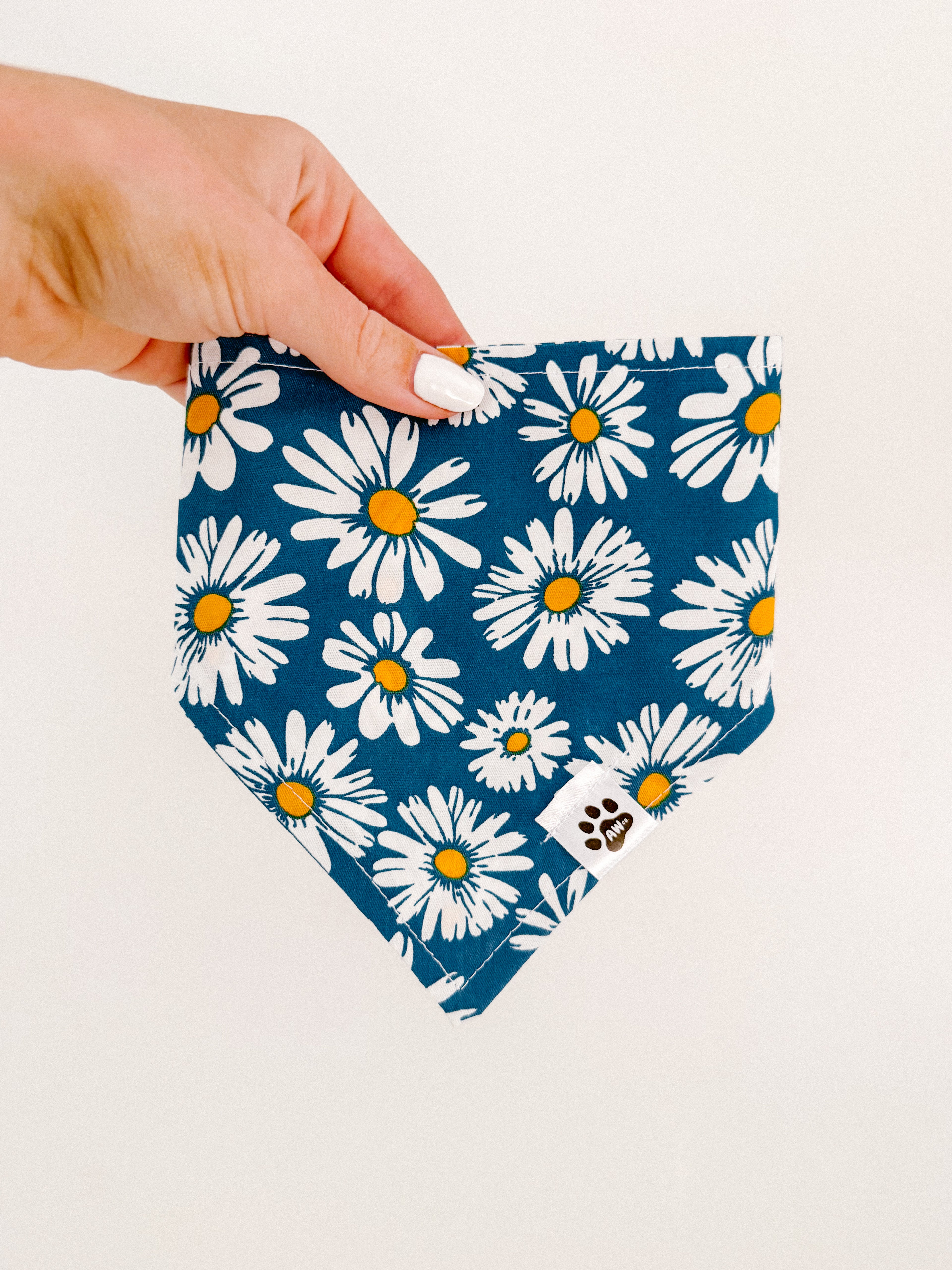 Blue Daisy Days - Snap On Bandana